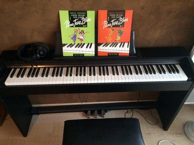 Photo : Casio  Privia PX 735