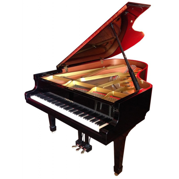 Photo : Piano Yamaha C5 demi queue