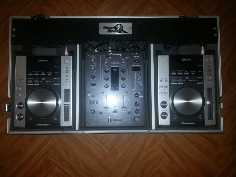 Photo : Pioneer   CDJ   200 2 platines en rack