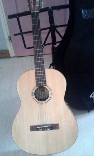 Photo : FENDER        ESC105 ADULTE