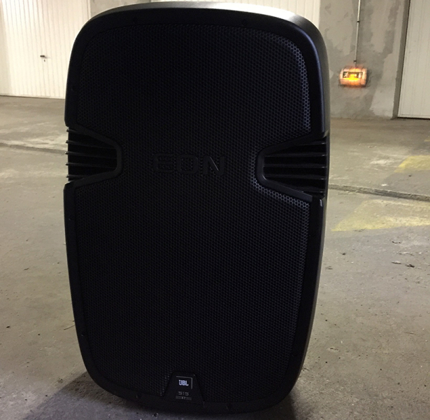 Photo : JBL      EON     XT 515
