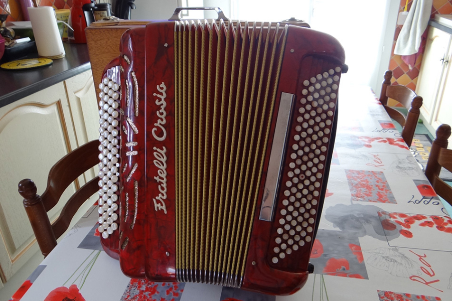 Photo : Fratelli         Crosio annee 60