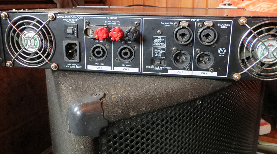 Photo : Ampli  Inter  M  700 + Enceintes + cable speakon