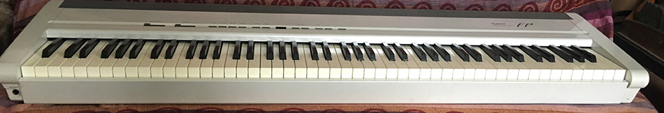 Photo : Roland     FP    8 Piano stereo