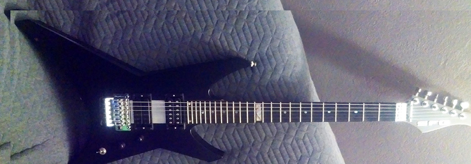 Photo : Guitare       metal SFG