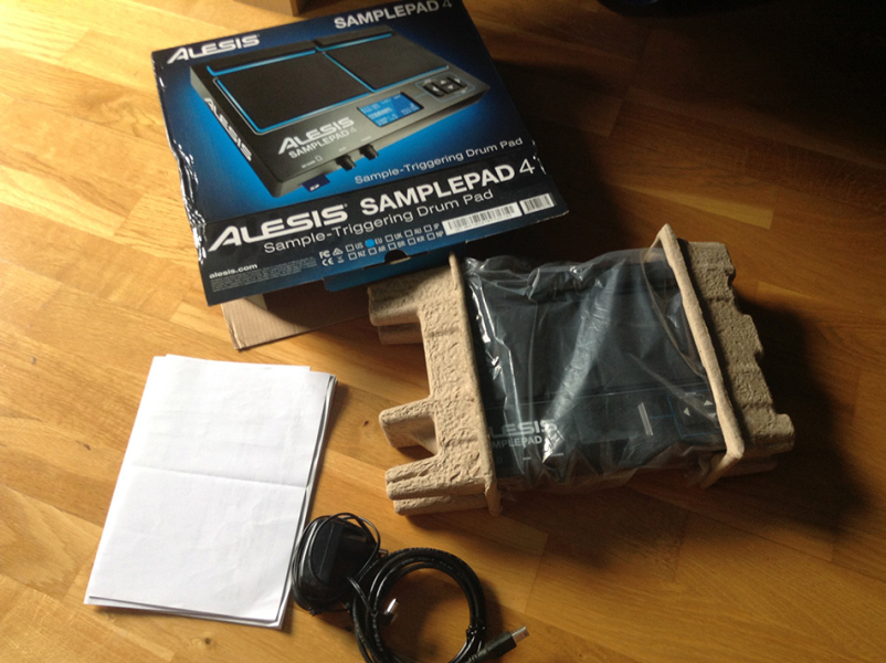 Photo : Alesis Samplepad 4 
