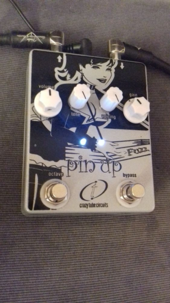 Photo : Fuzz             Crazy Tube Circuits Pin up