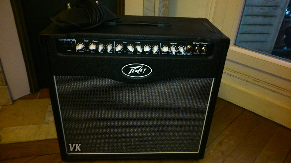 Photo : Combo   Peavey   Valveking ii 20 watts
