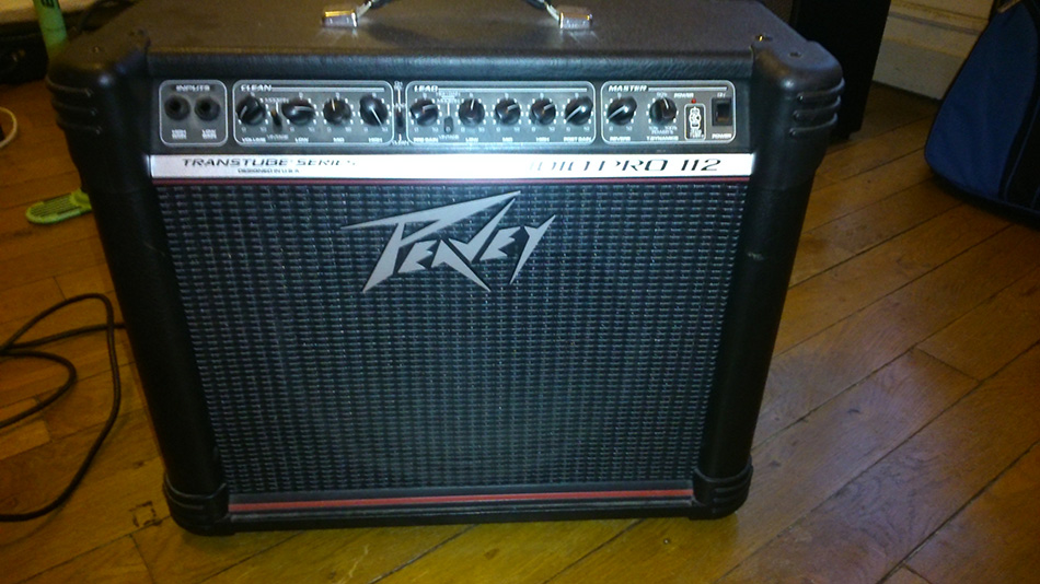 Photo : Combo   Peavey   Studio Pro 112