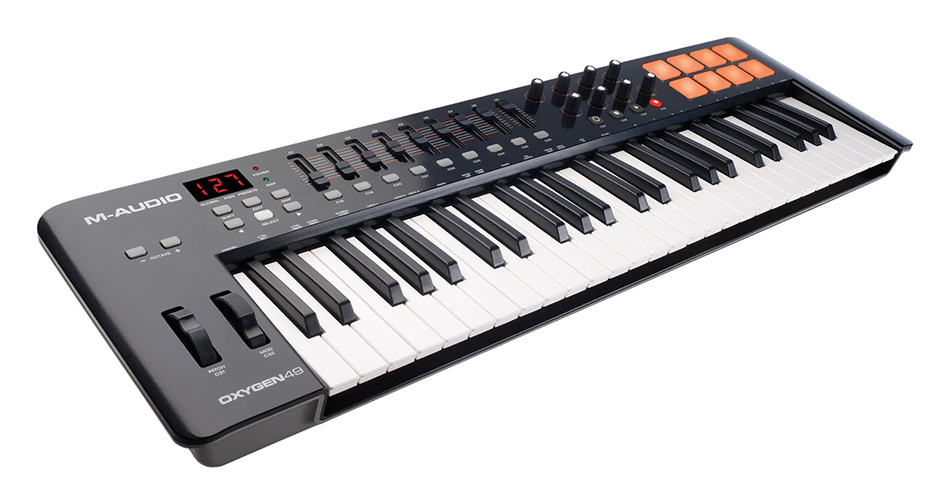 Photo : M  Audio  Oxygen 49 avec boite