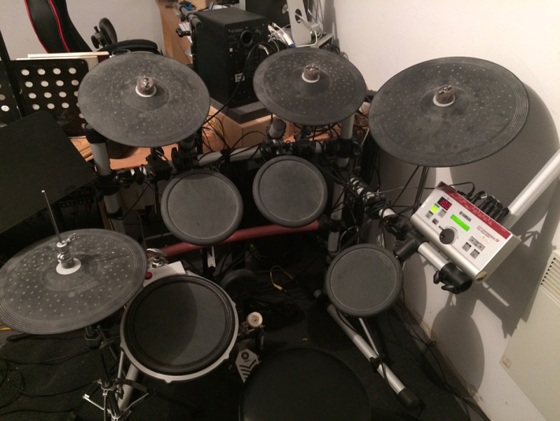 Photo : Yamaha        DTXPress IV Special set
