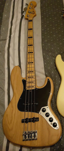 Photo : Jazz Bass FENDER American Deluxe US 2015