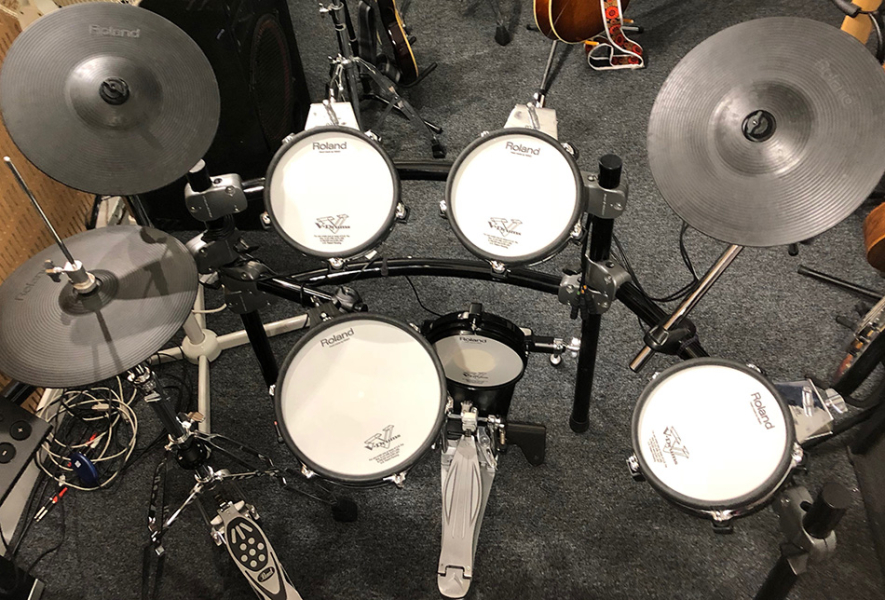 Photo : Roland        TD12 K