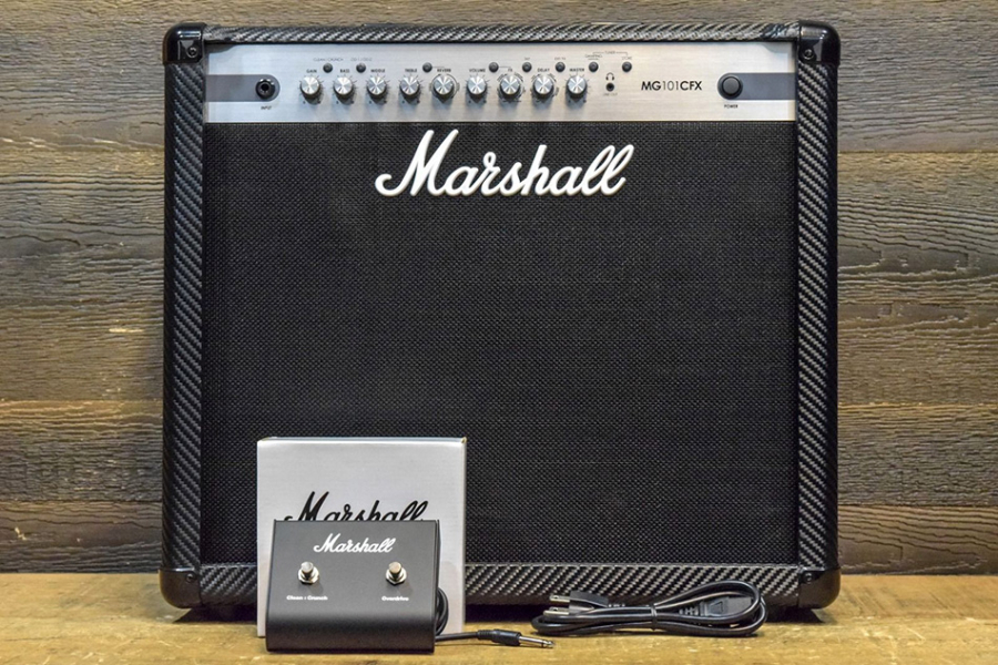 Photo : Marshall     MG101CFX + Footswitch