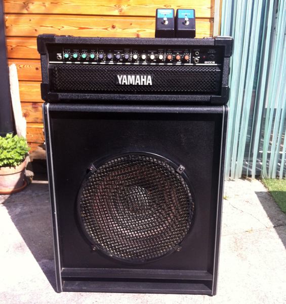 Photo : Ampli    Basse   Yamaha 8100 III 100 watts