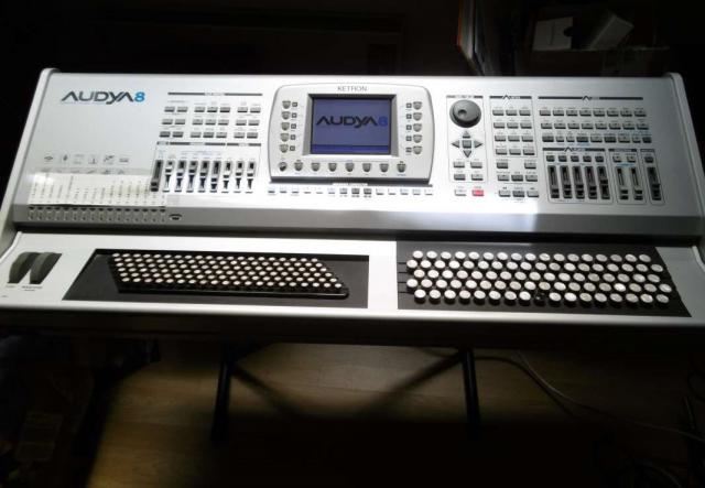 Photo : Clavier arrangeur Ketron Audya 8 en tres bon 