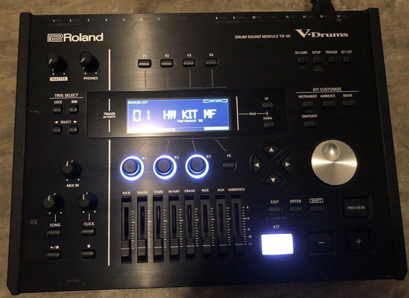 Photo : Roland    TD50   V Drums Module