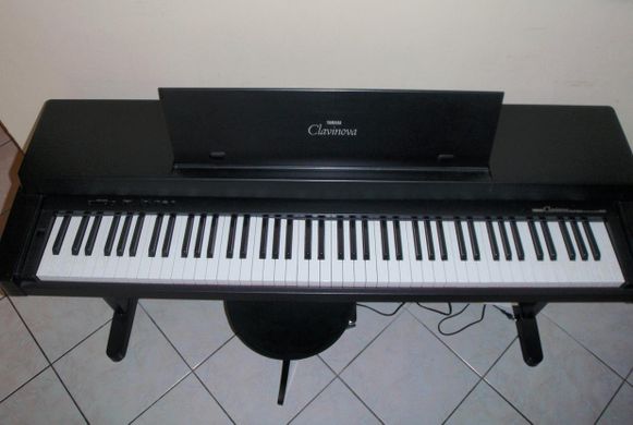 Photo : Yamaha Clavinova CLP350