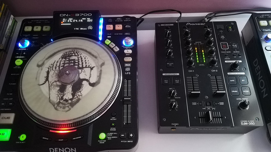 Photo : Pioneer   DJM   350 carton d origine