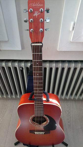 Photo : Art et Lutherie  guitare Folk acoustique