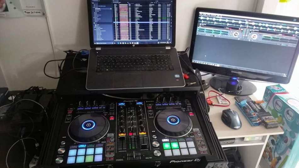 Photo : Pioneer    DDJ   rr + fly