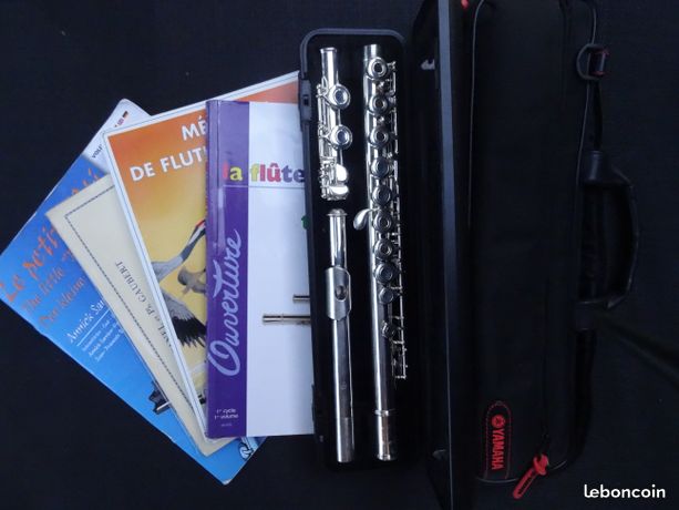 Photo : Yamaha  YFL  281 Flute traversiere