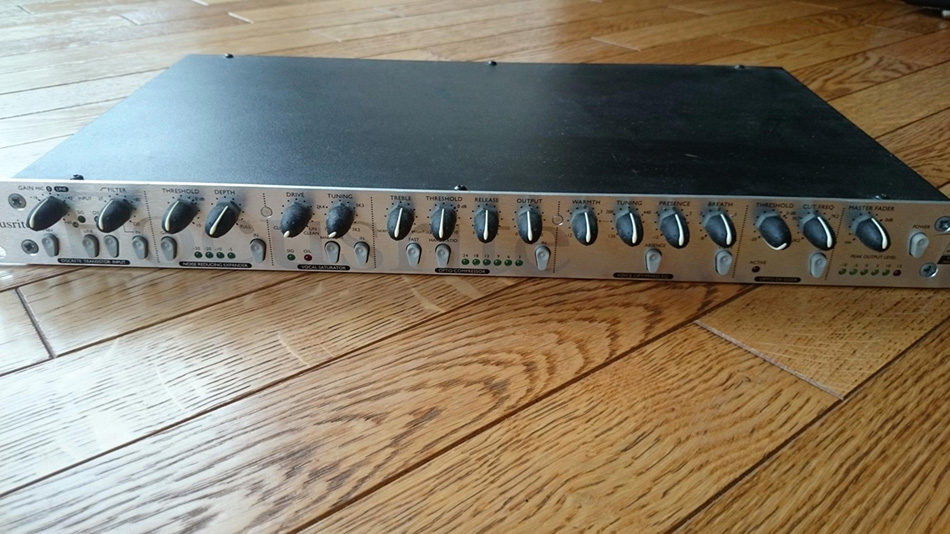 Photo : Focusrite        Voice Master Platinium Preampli