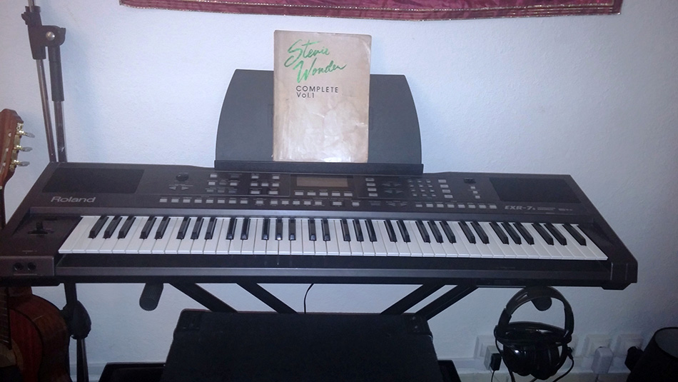 Photo : Clavier  Roland  EXR 7s noir