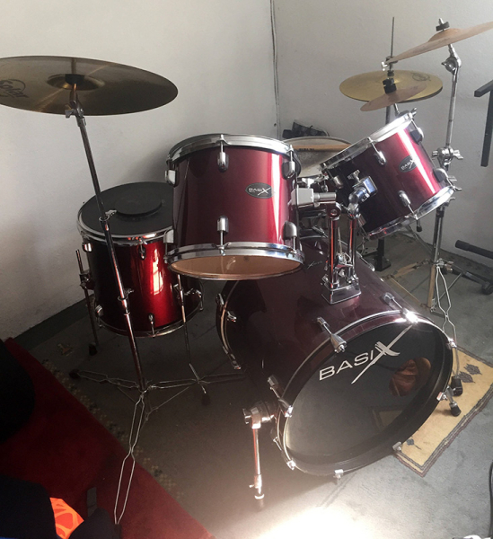 Photo : Basix            5 futs complete