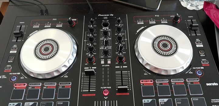 Photo : Pioneer  DDJ   SB2 controleur + malette