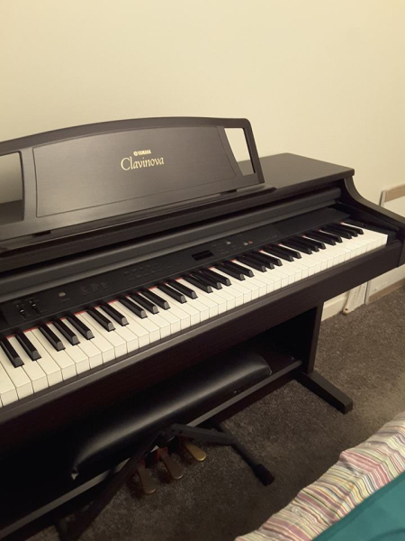Photo : Yamaha Clavinova CLP 860