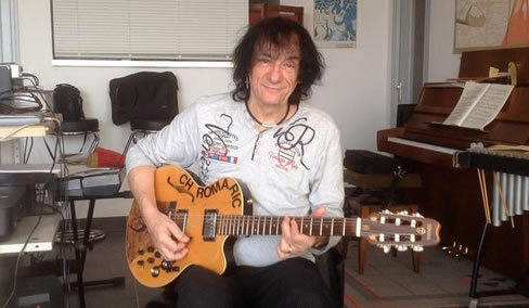 Photo : Christian Romaric recherche Musicienne 