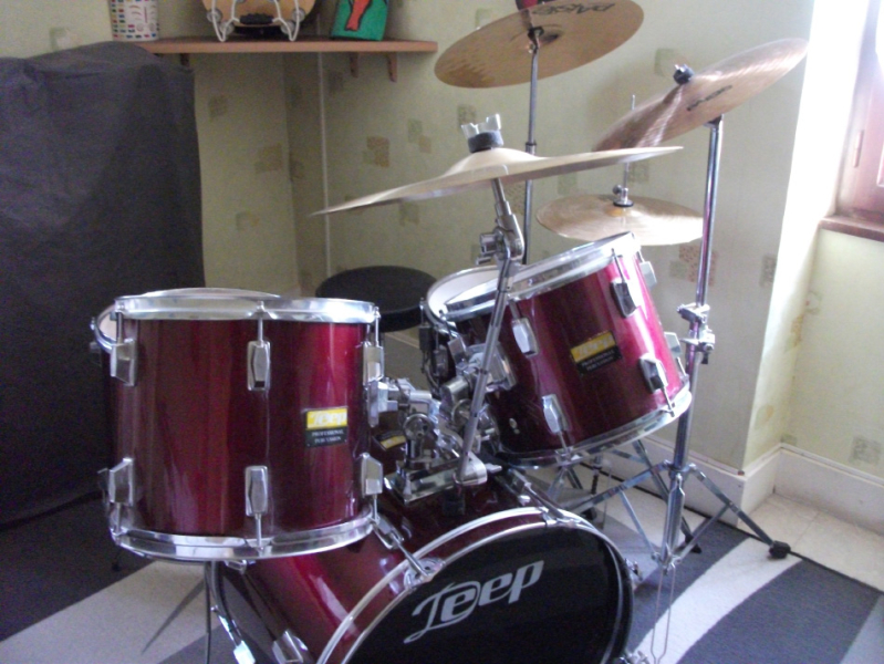 Photo : Batterie      DEEP professional percussion