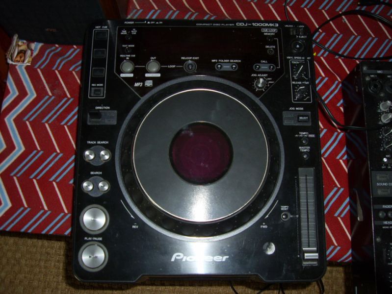 Photo : Pioneer CDJ 1000 MK3 avec flight