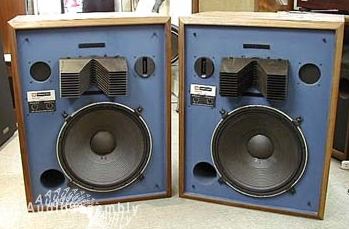 Photo : Enceintes   JBL  4333 ou 4333a