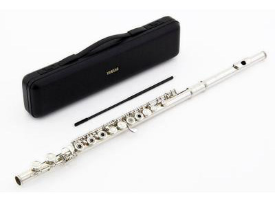 Photo : Yamaha   YFL   281 SII Flute traversiere 