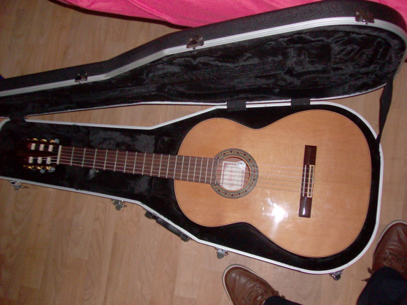 Photo : GUITARE Classique d etude