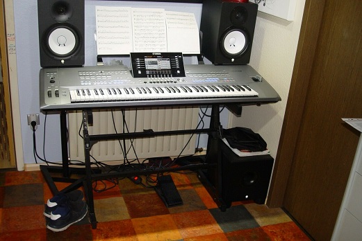 Photo : Yamaha   Tyros   5 76 Touches