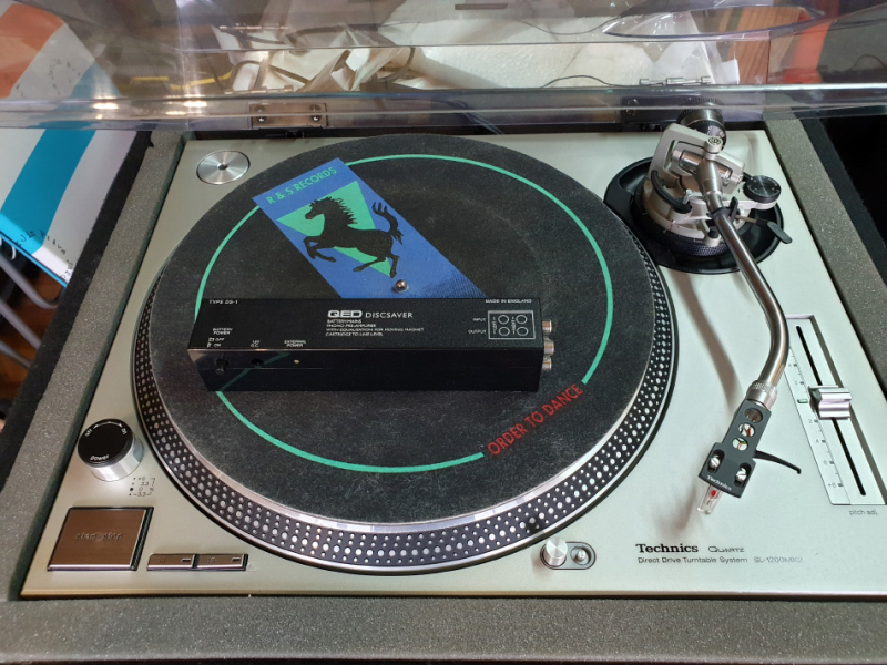 Photo : Technics SL1200  MK2 A en Fly