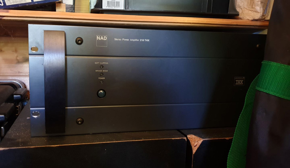 Photo : RCF             Monitor 8 + Subs + Nad 218 THX