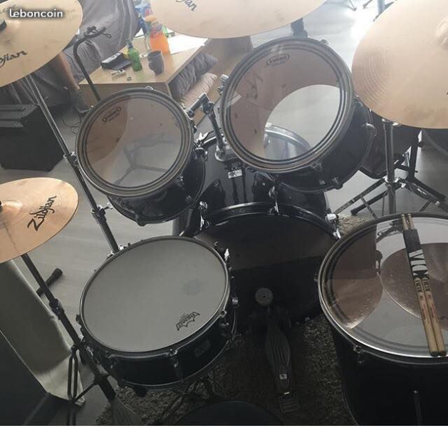 Photo : Batterie    5   Futs complete