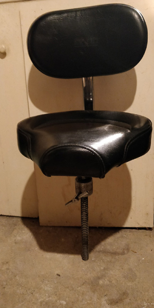 Photo : Pieces siege DIXON avec dosseret et axe