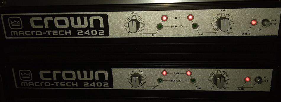 Photo : Crown            Macrotech 2402