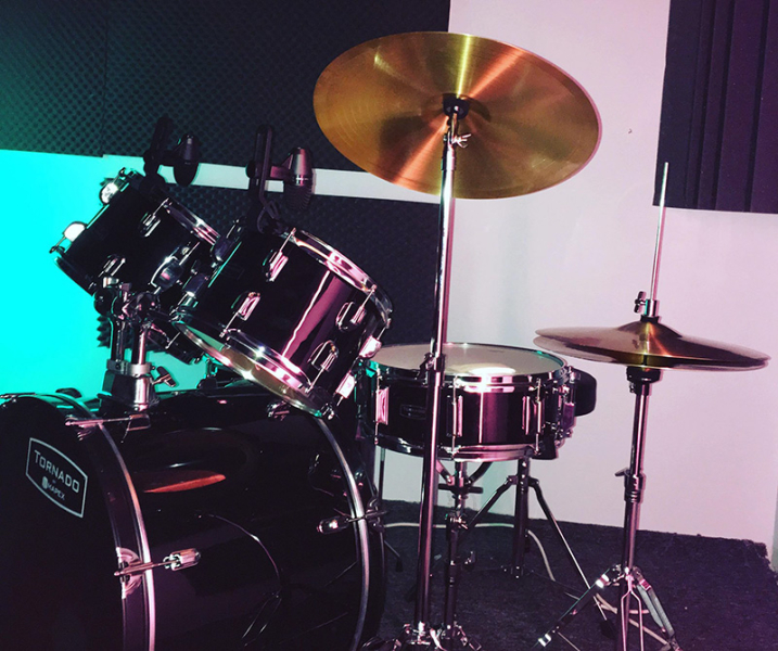 Photo : MAPEX  TORNADO   Complete