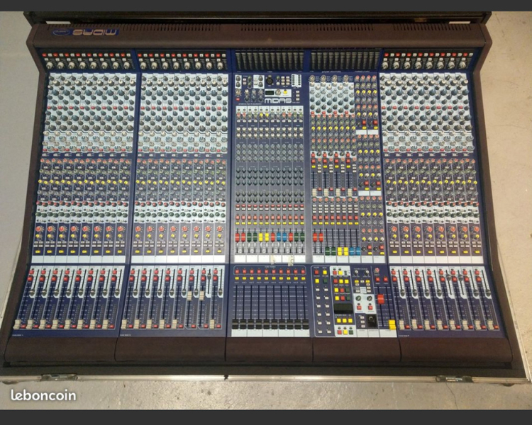 Photo : Midas            Heritage 3000 avec flycase