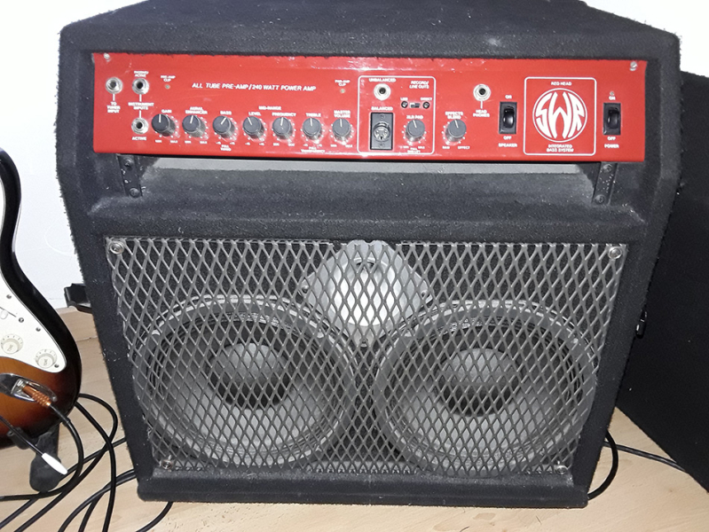 Photo : Ampli   Basse   SWR 240W lampe  Redhead