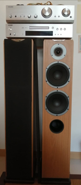 Photo : Cabasse         et Onkyo