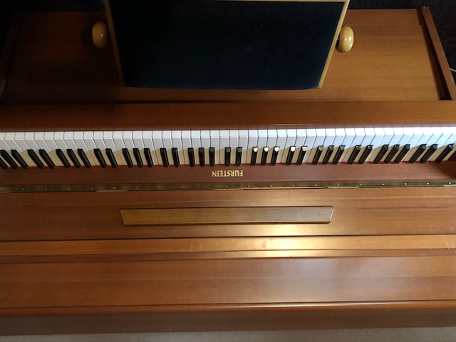 Photo : PIANO  D  ETUDE  FURSTEIN