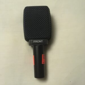 Photo : Sennheiser   E  906 micro Guitare