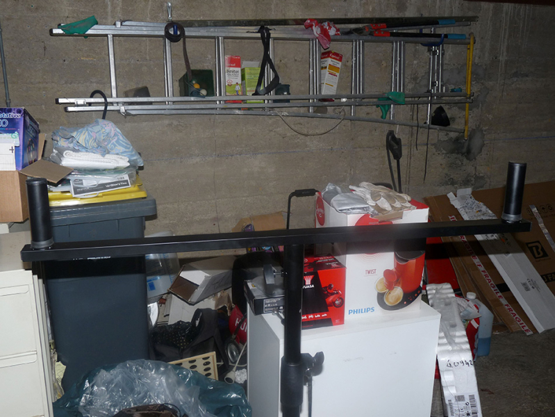 Photo : Pied 2 enceintes en acier